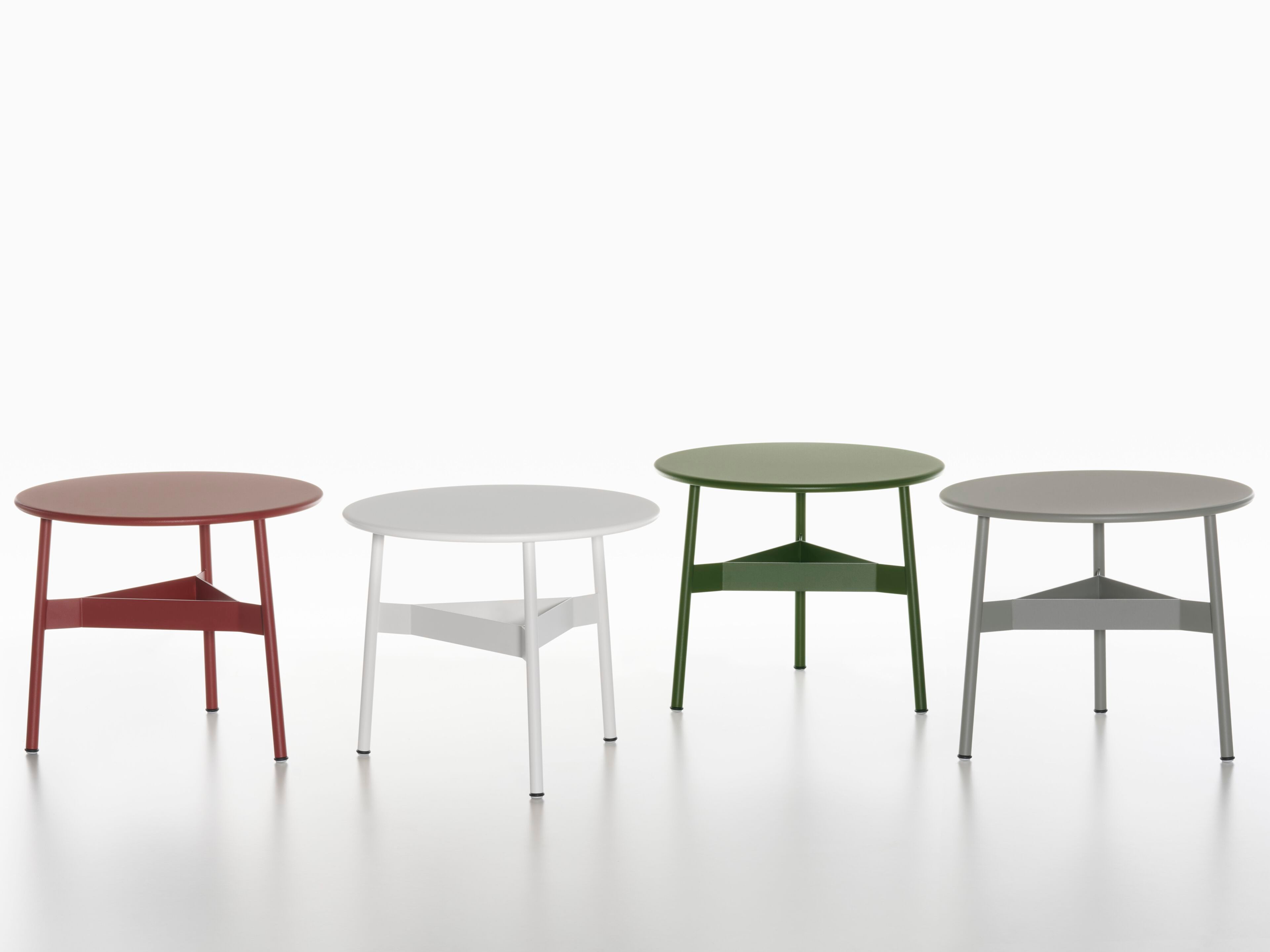 Круглый металлический журнальный столик Plank Velit ARCH-00093920