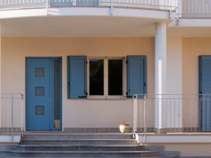 NAVELLO Окно из алюминия и дерева