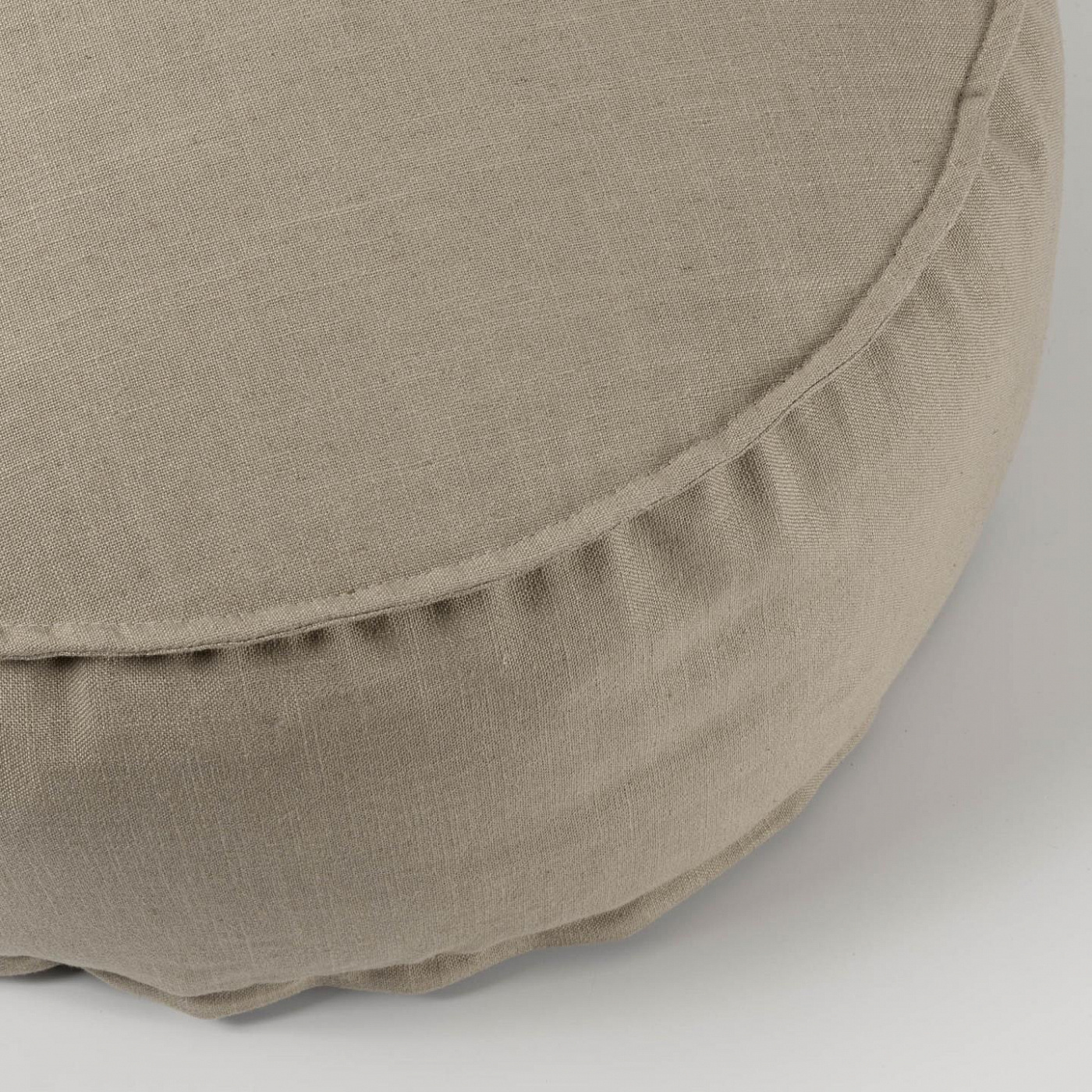 082574 Пуф Ø 70 см бежевый La Forma Maelina  - Вид №1