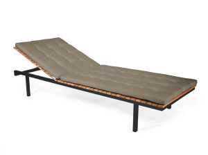 Садовая кровать из тикового дерева