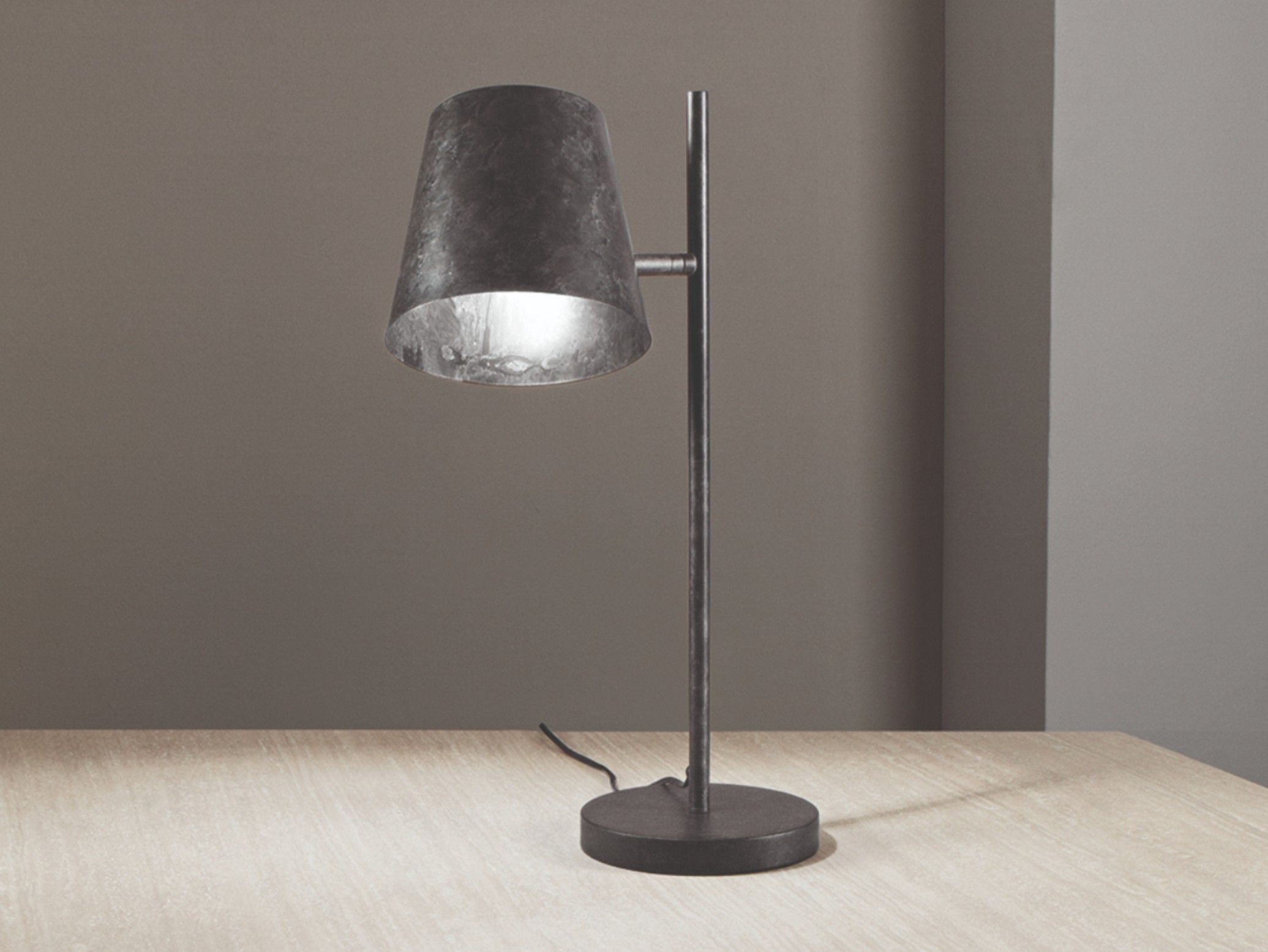 Регулируемая металлическая настольная лампа Fan Europe Lighting окружающий свет дизайн ARCH-00058805