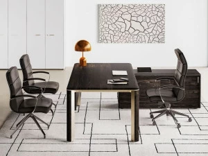 Las Mobili Офисный угловой стол в современном стиле со встроенной полкой Iulio