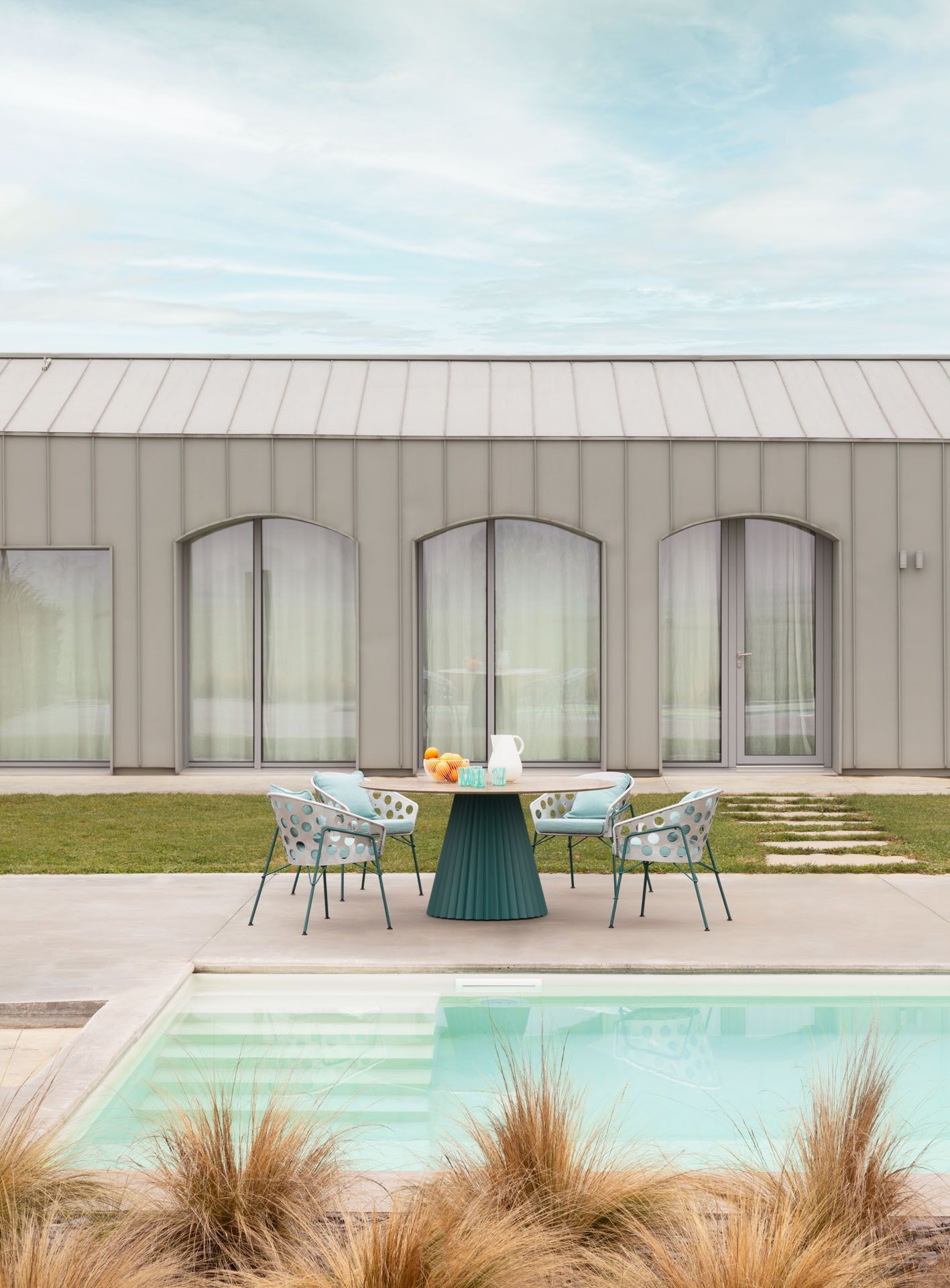 Окрашенный металлический стул с подлокотниками с мягким сиденьем Midj пузыри ARCH-00150460 - Вид №4