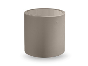 Садовый стол из полиэтилена