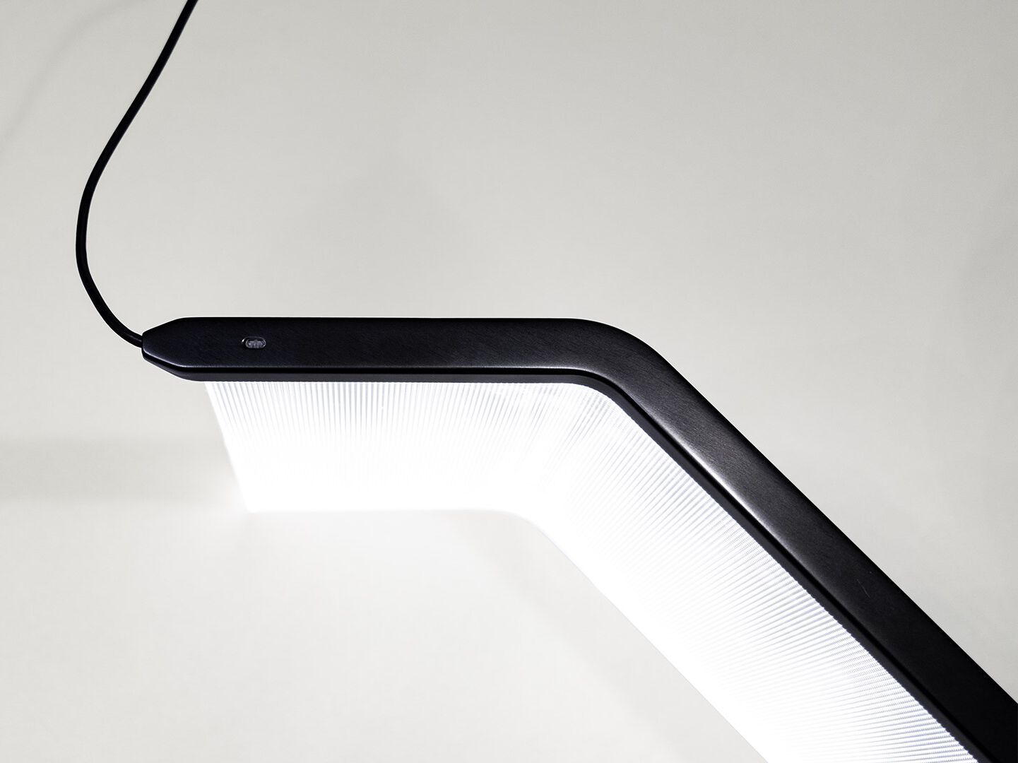 Металлическая настольная лампа Artemide WISH YOU WERE HERE ARCH-00126181 - Вид №3