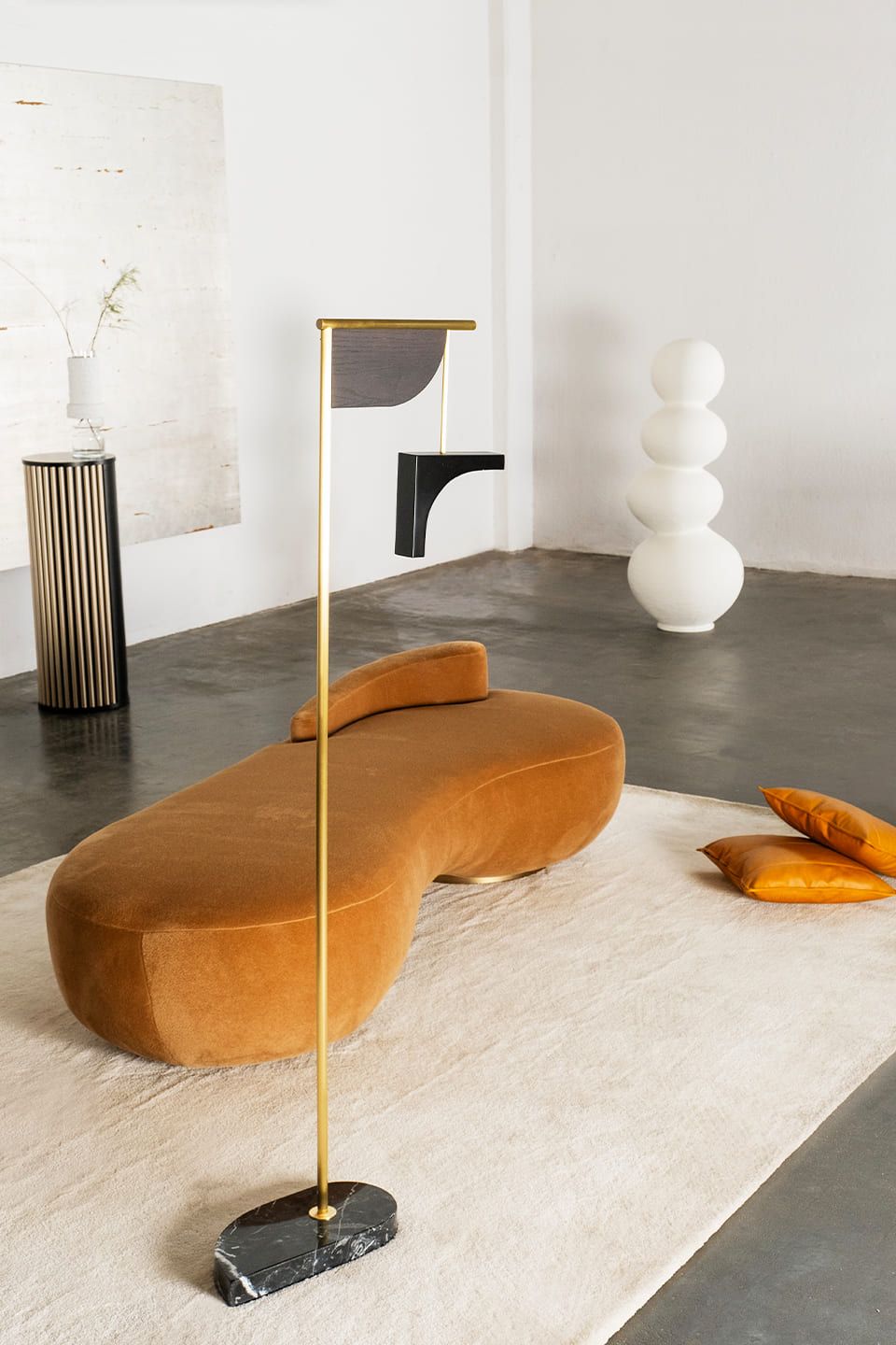 Латунный светодиодный торшер с мраморным основанием Greenapple OPPOSITE ARCH-00072516 - Вид №10