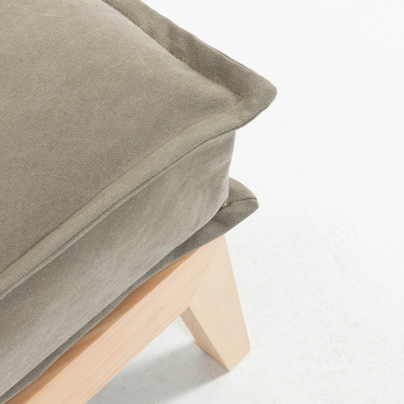 071102 Диван-кровать бежевый основание дерево La Forma Eveline - Вид №4