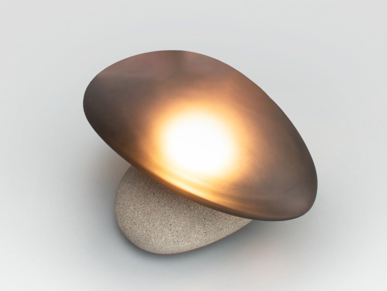 Стеклянная светодиодная настольная лампа A-N-D Pebble ARCH-00055798