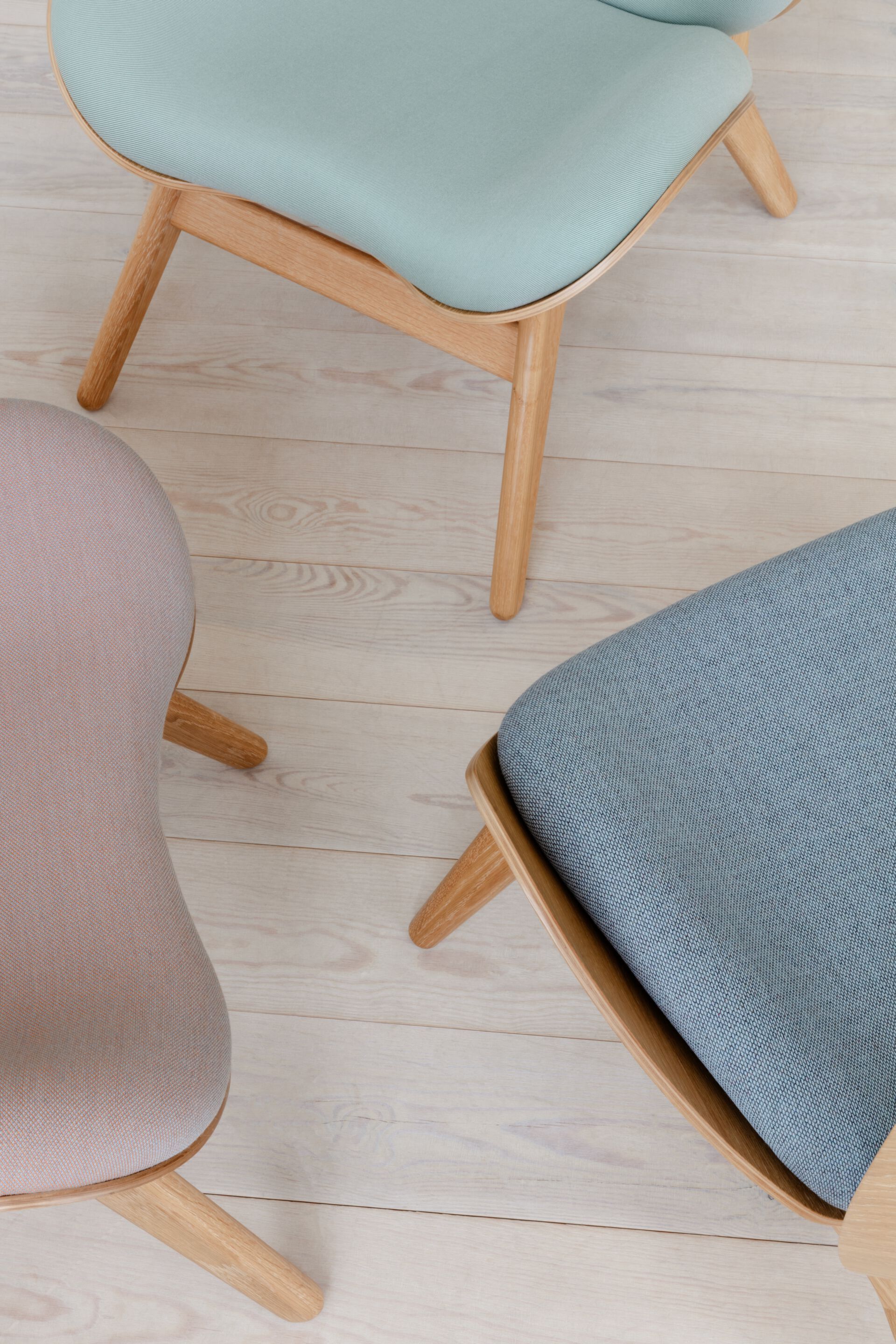 Мягкое кресло из ткани Kvadrat UMAGE the Reader ARCH-00005523