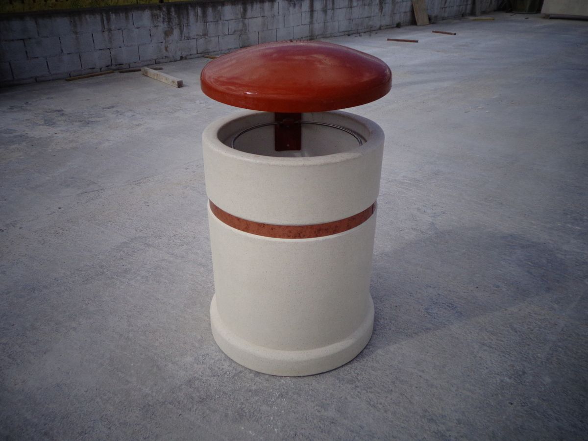 Реконструированный каменный держатель для мусора с крышкой Viscio Urban Design BROLLY ARCH-00064882