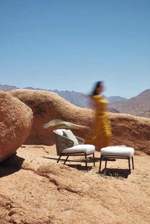 MNST567 Подставка для ног лава бронза Manutti Radius - Вид №8