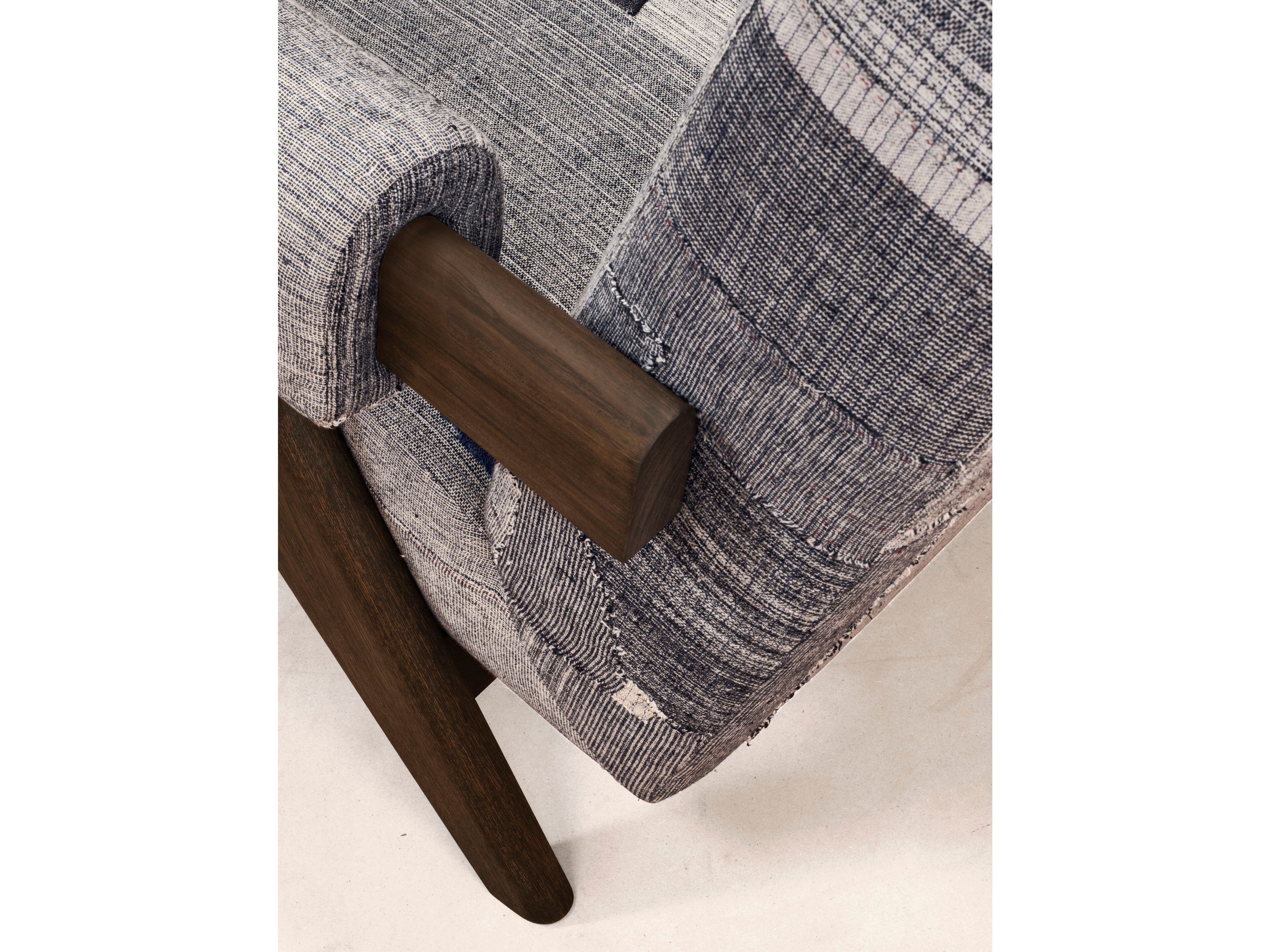 Тканевое кресло с подлокотниками Phantom Hands Project Chandigarh ARCH-00027170 - Вид №5