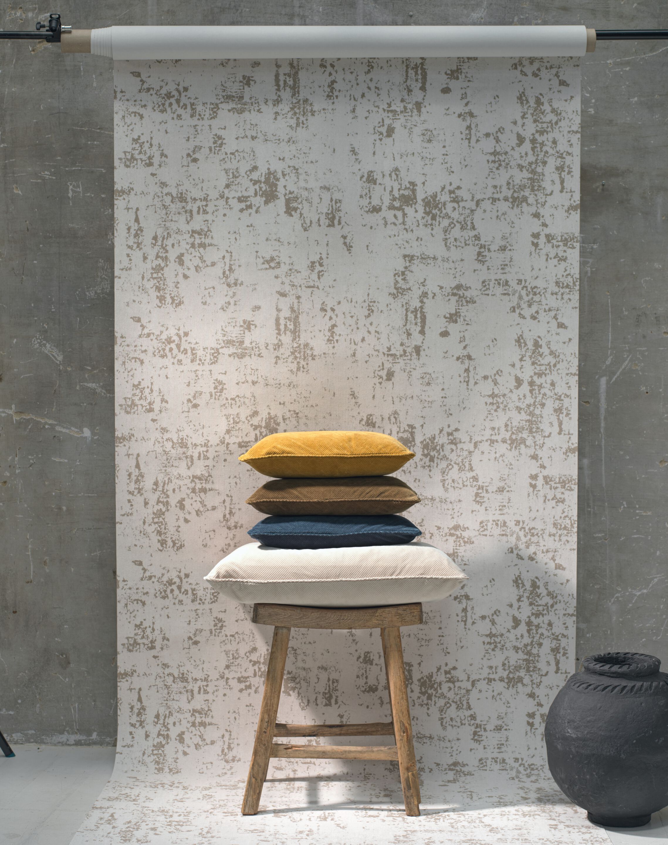 Прямоугольная однотонная бархатная подушка Élitis ITHAQUE BIG ARCH-00055245 - Вид №1