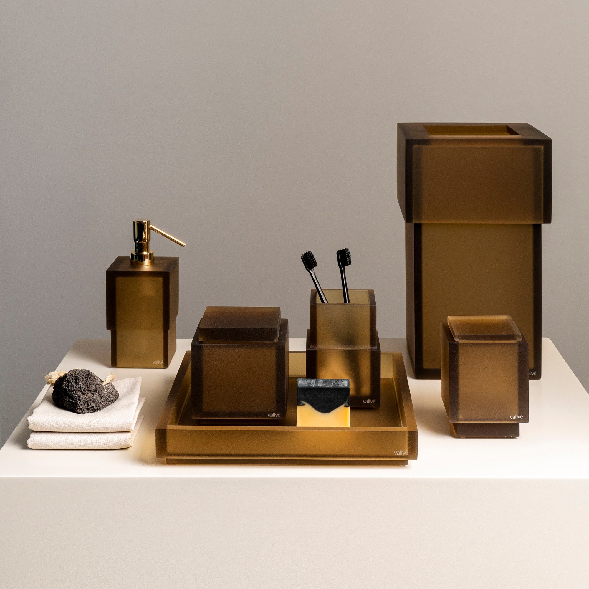 Мусорная корзина из смолы Vallvé метр ARCH-00052563 - Вид №4