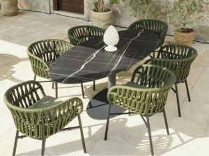 Овальный садовый стол