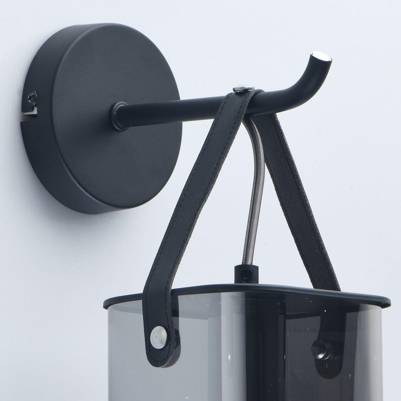 Бра со стеклянным плафоном дымчатое Тетро 673025801 DE MARKT ТЕТРО 00-3930306 Серый;черный  - Вид №1