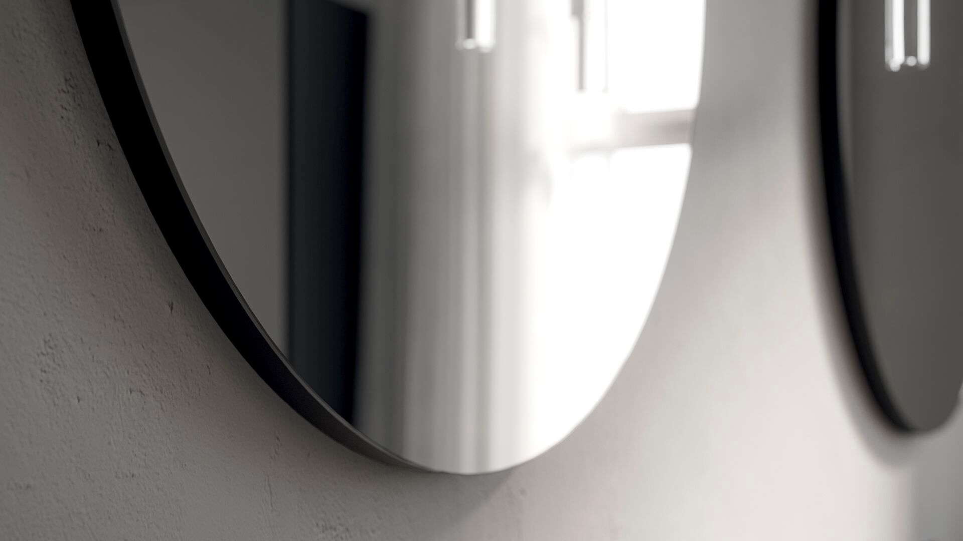 Круглое настенное зеркало для ванной комнаты INDA® MAGGIORE ARCH-00027417 - Вид №4