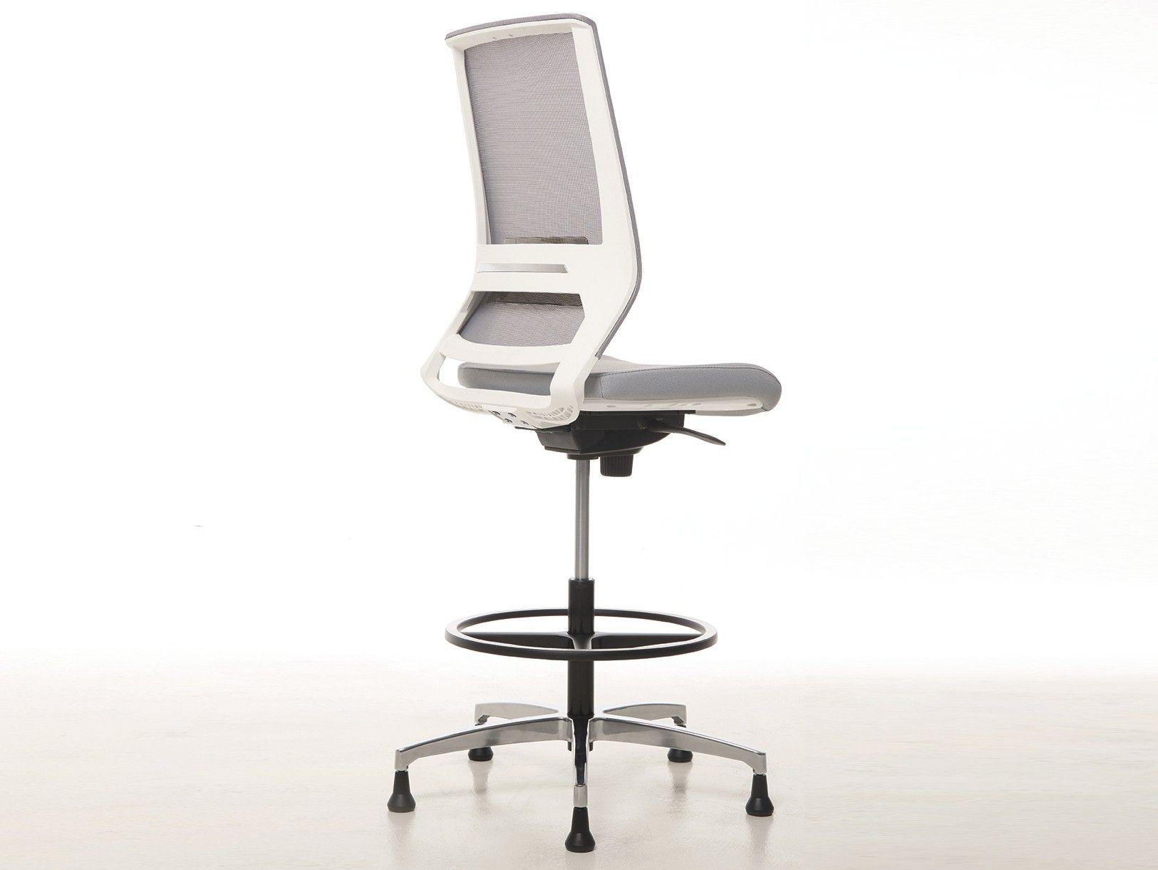 5 спиц офисный стул с подставкой для ног Nahu Logica White ARCH-00133523