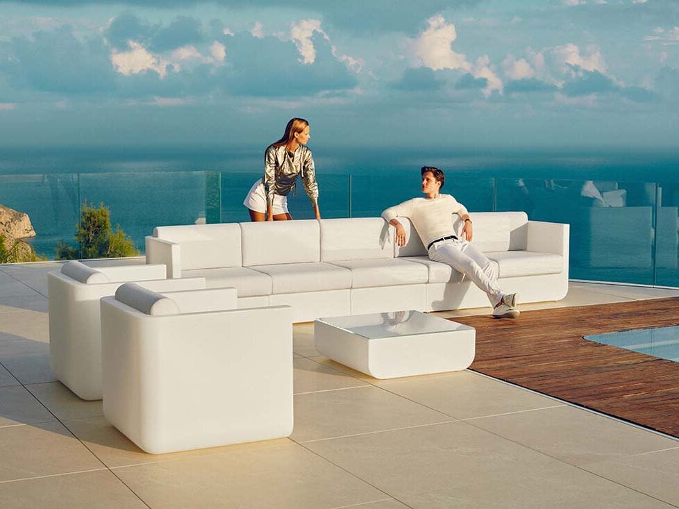 Низкий квадратный садовый столик Vondom Ulm ARCH-00096314 - Вид №1