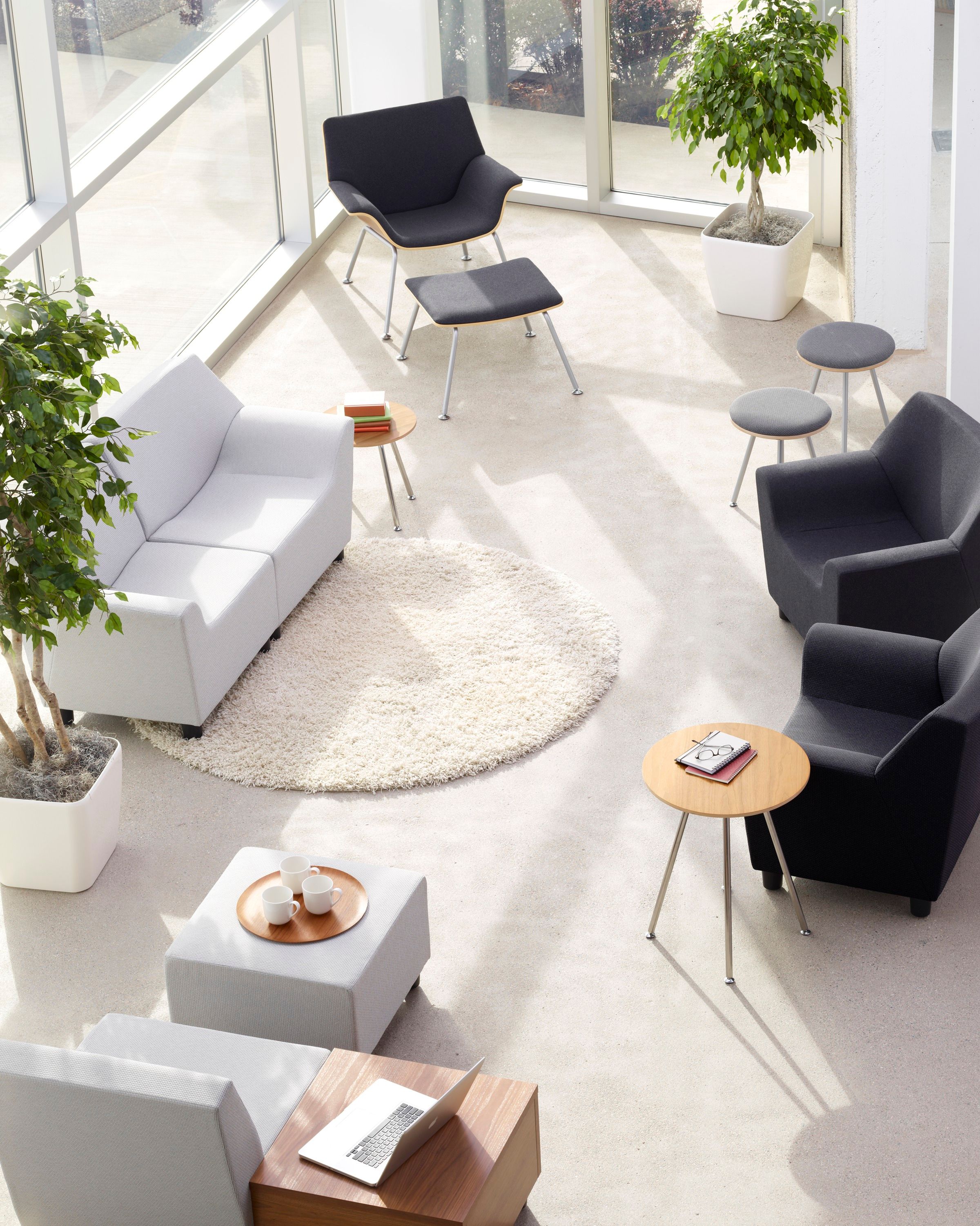 Круглый деревянный журнальный столик Herman Miller Swoop ARCH-00043276 - Вид №2