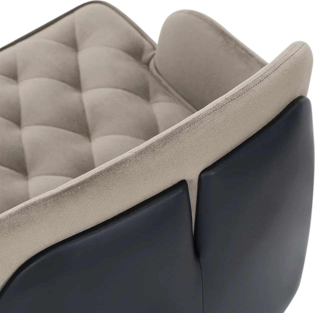 Поворотный барный стул LUXXU Charla 135