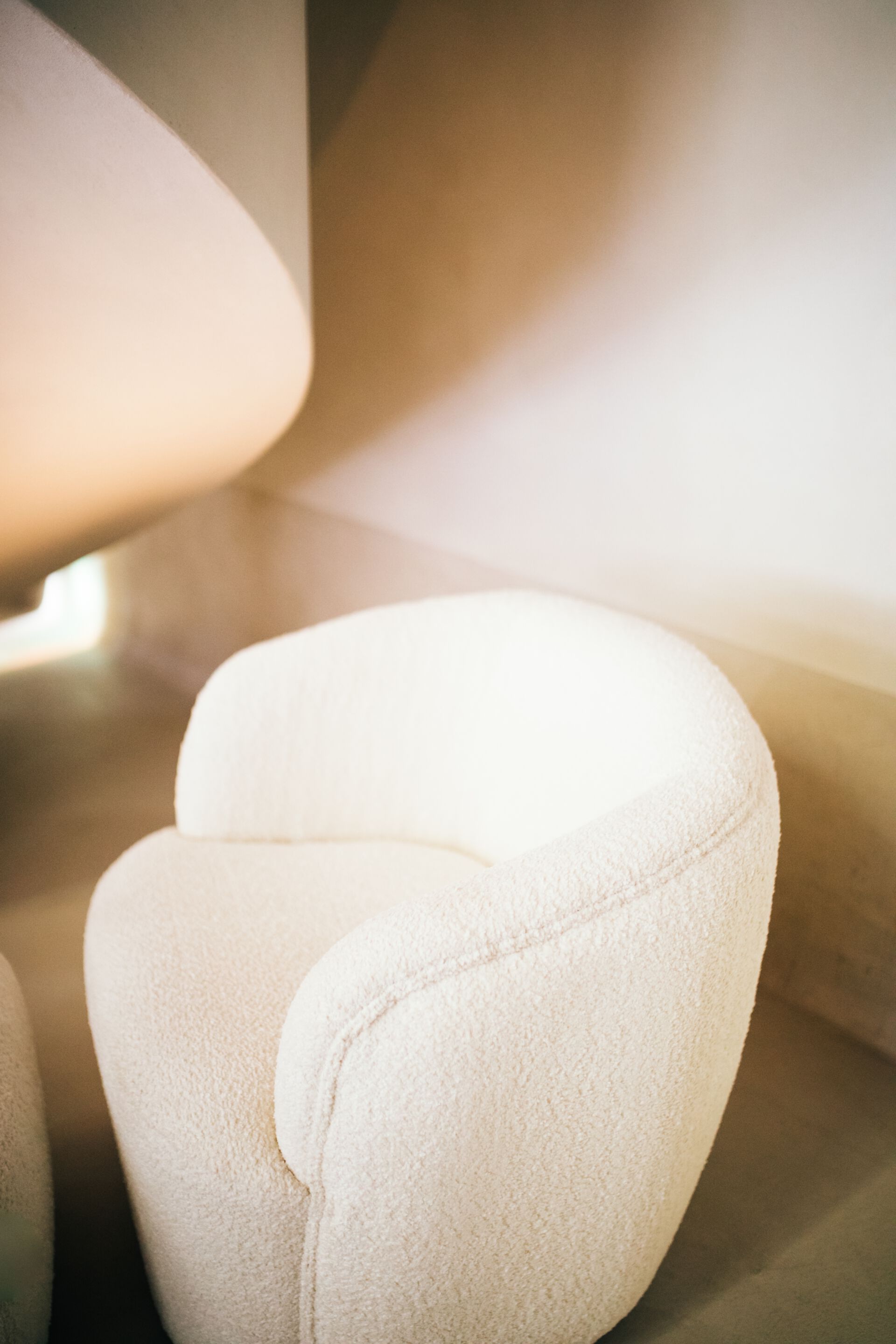 Тканевое кресло с подлокотниками POMAX Porterville ARCH-00028371 - Вид №25