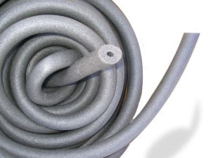 Профиль с закрытыми порами, используемый в качестве третьей стенки для герметизации