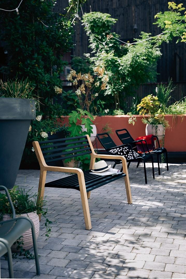 Fermob Садовая скамейка с подлокотниками со спинкой Somerset 3201 - Вид №1