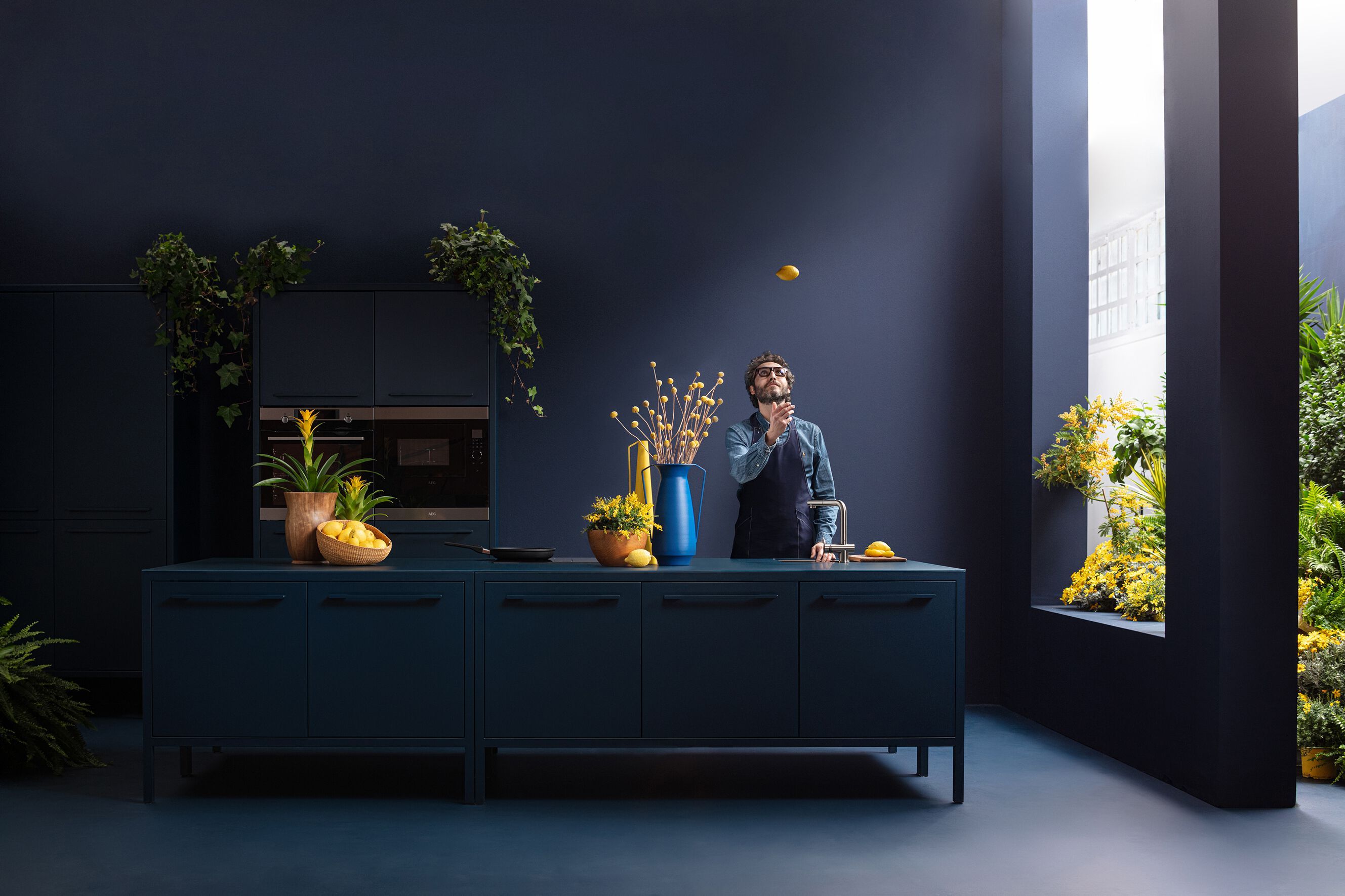 Металлическая мини-кухня с ручками и травленым стеклянным верхом Fantin рамка ARCH-00008461