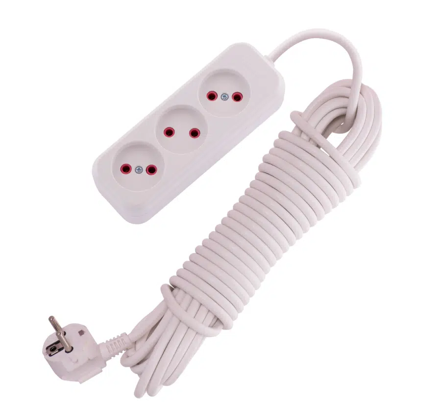 LILA Удлинитель бз 3 входа, 10 метров белый LEZARD 720-0310-303