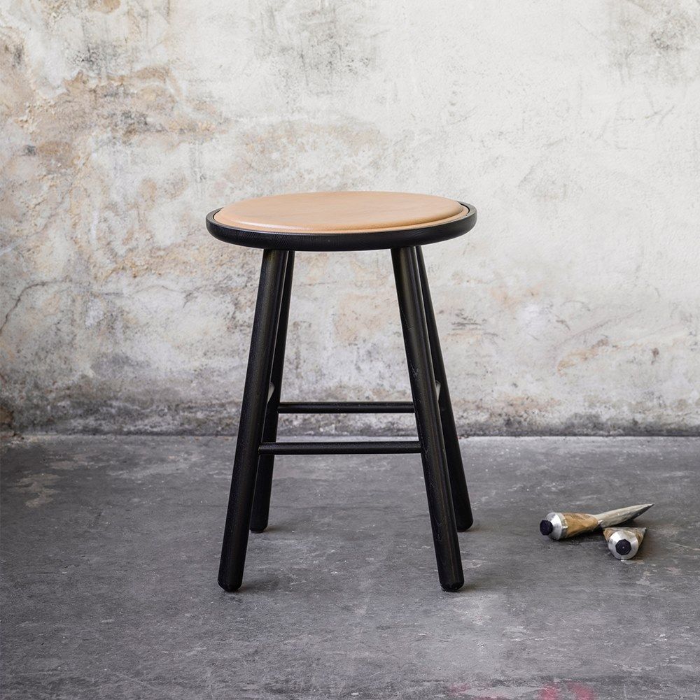 Табурет из ясеня с подставкой для ног Hans K ZigZag ARCH-00032032 - Вид №1