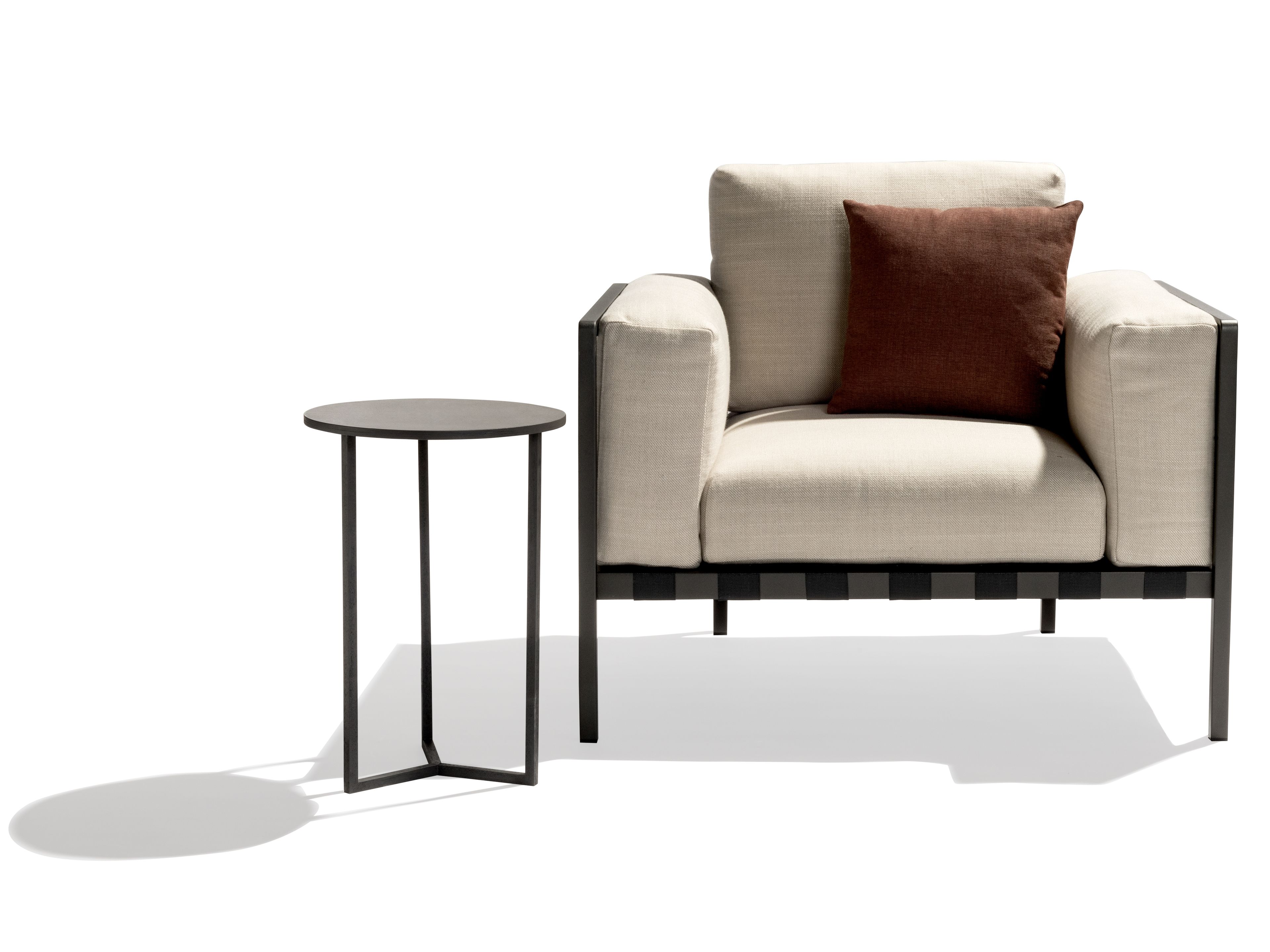 Высокий круглый алюминиевый журнальный столик с порошковым покрытием TRIBÙ Natal Alu ARCH-00011872