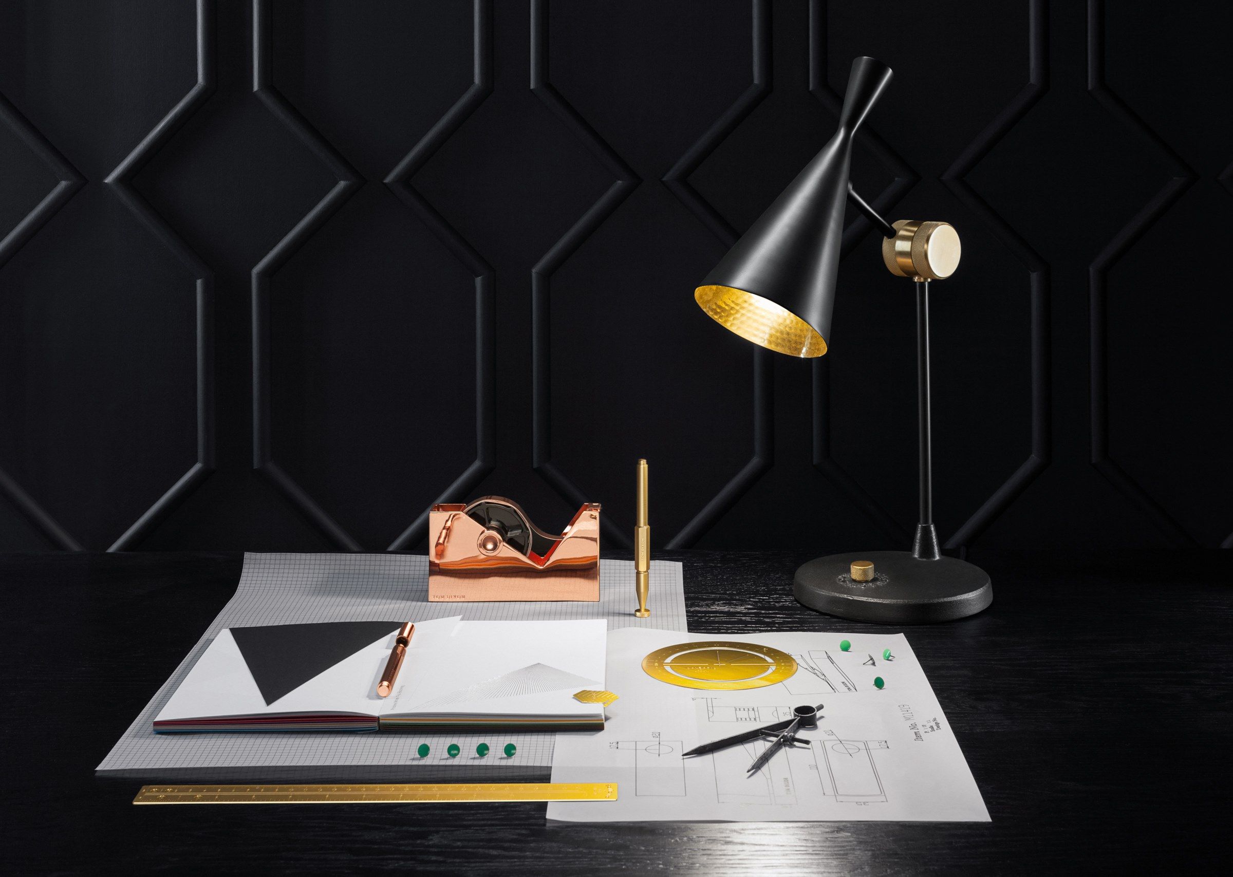 Регулируемая латунная светодиодная настольная лампа Tom Dixon Beat ARCH-00051801 - Вид №2