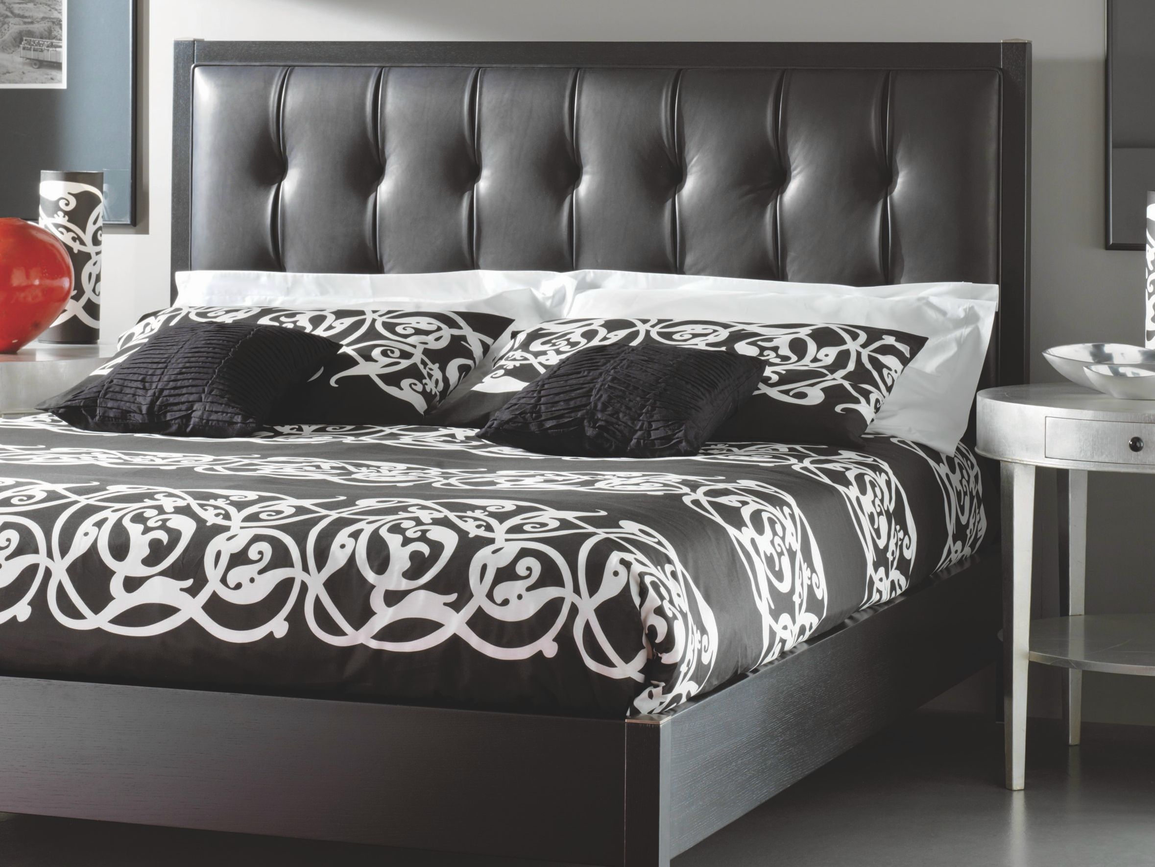 Двуспальная кровать с мягким изголовьем L'Origine Zeno ARCH-00079139 - Вид №1