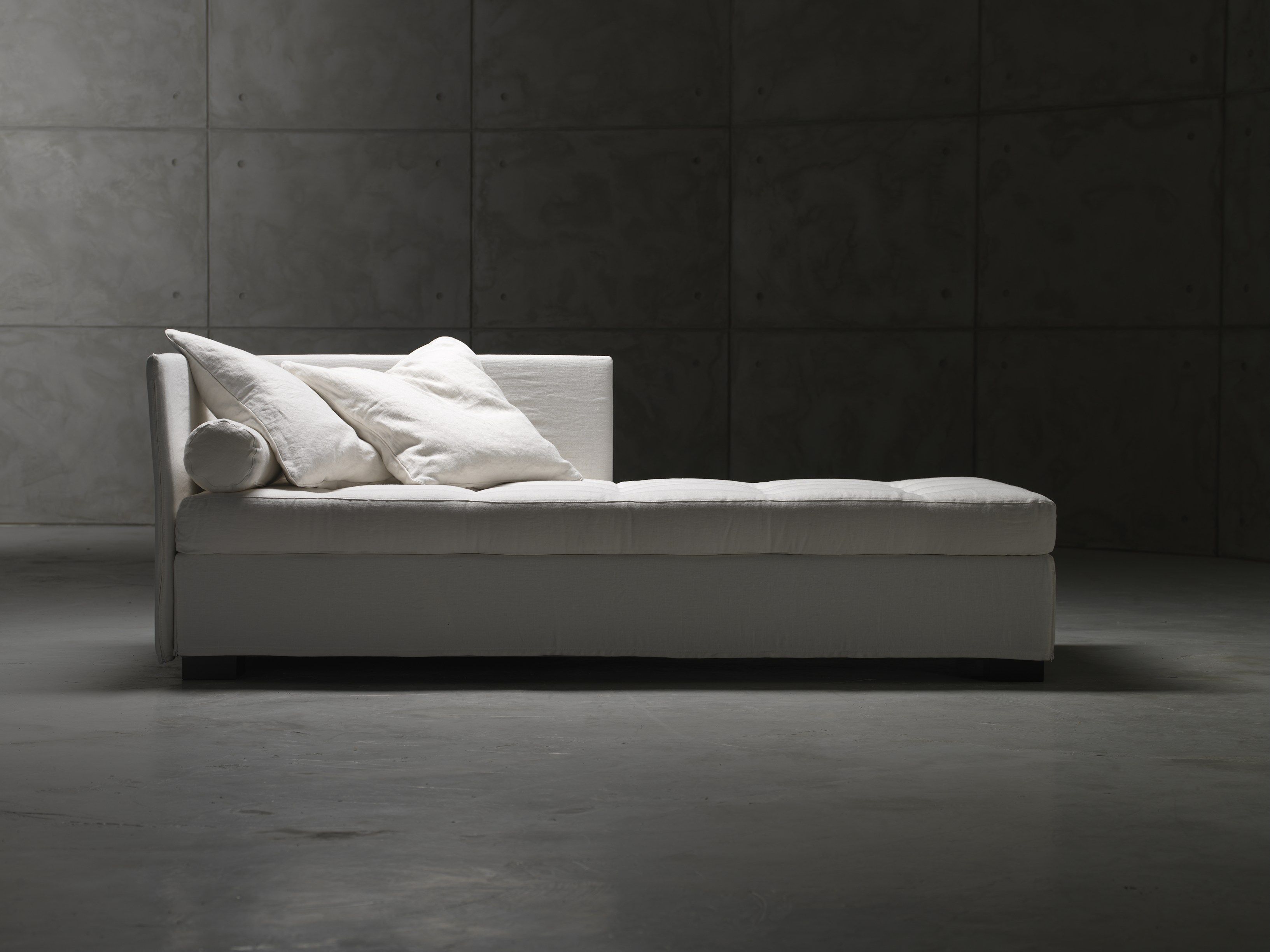 Одноместный диван-кровать из ткани Casamania & Horm Фиджи ARCH-00150893 - Вид №11