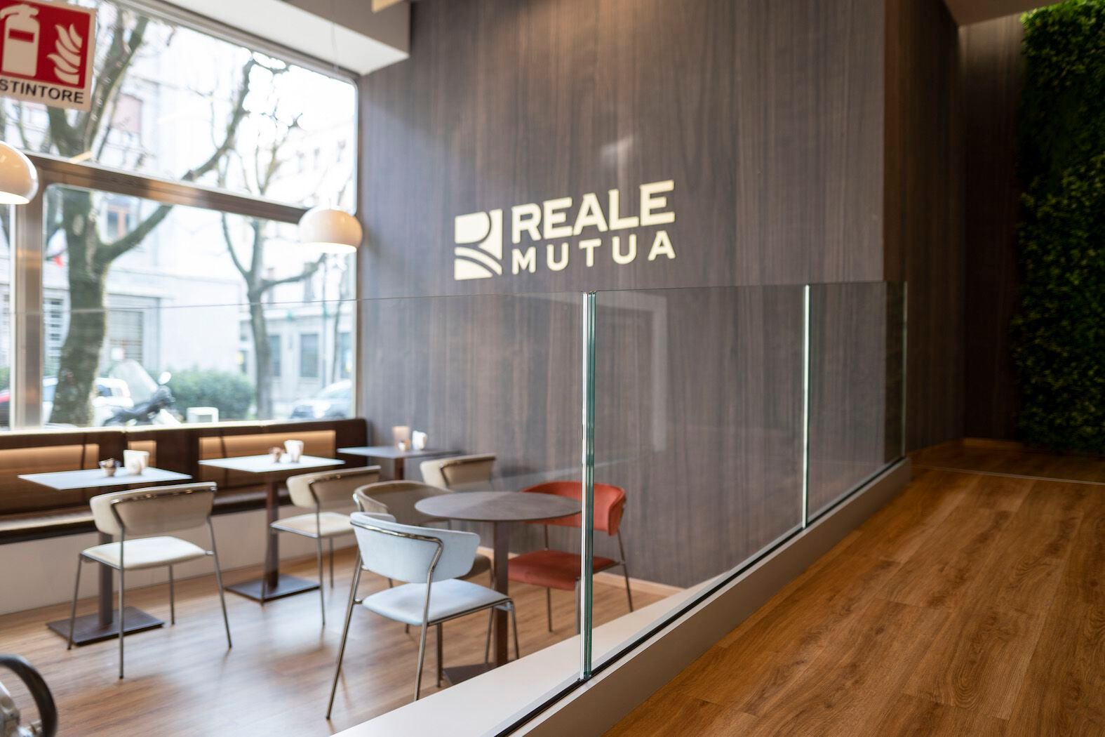 Стеклянный парапет для окон и балконов ALUVETRO система балюстрады GARDA ARCH-00123091 - Вид №7