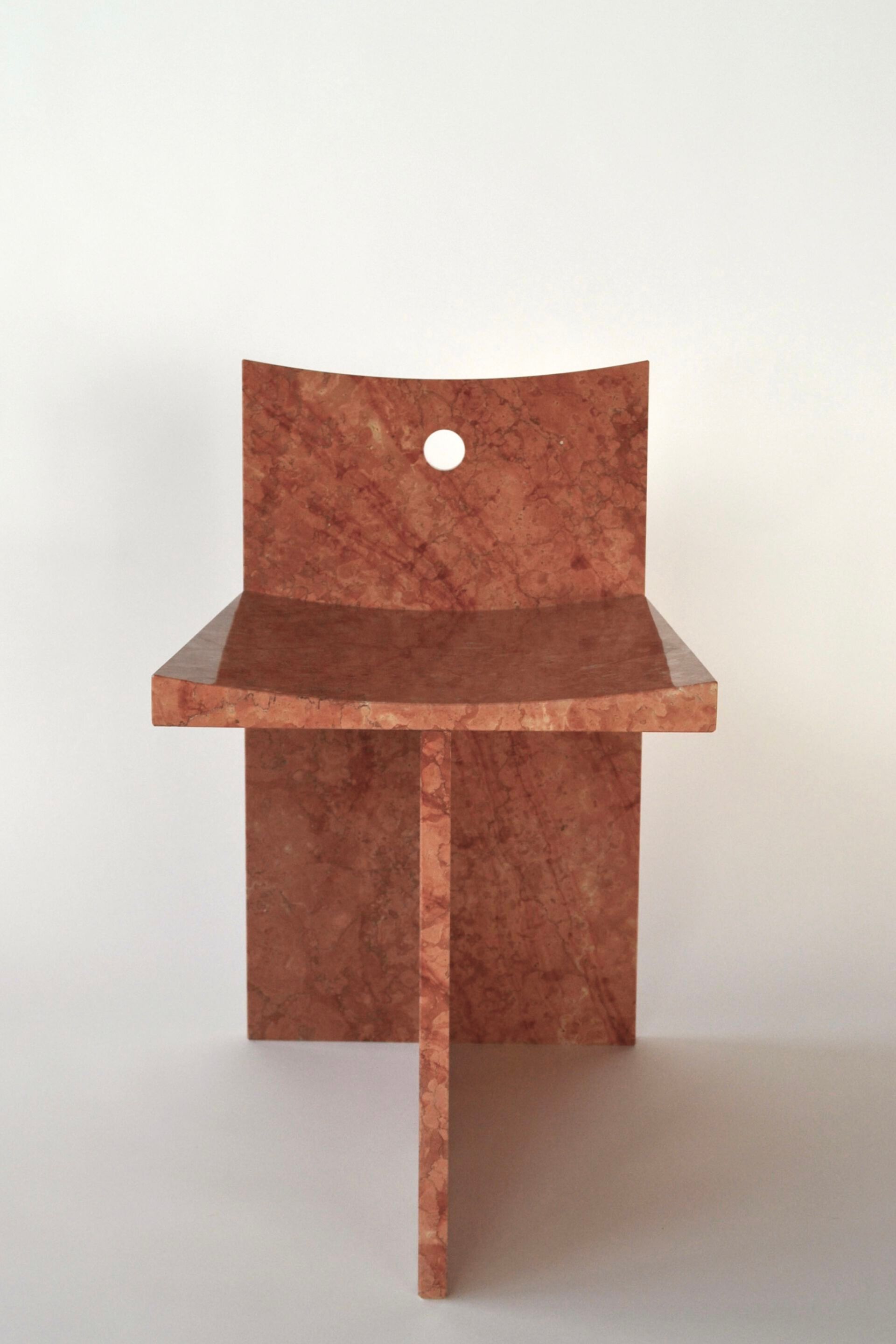 Стул с низкой спинкой из красного мрамора Verona Pistore Marmi Pistore Marmi X McGannon Saad ARCH-00139278 - Вид №4