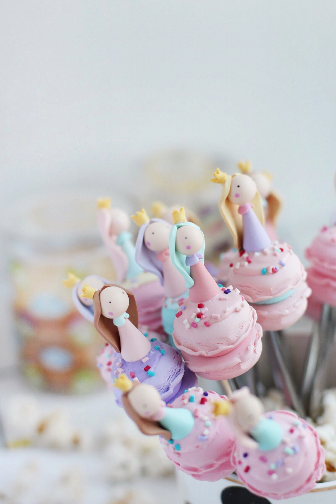 Чайная ложка "Лавандовый macaroon с принцессой-блондинкой в голубом платье" JULS SMALL BAKERY  335352 Фиолетовый Santreyd  - Вид №2