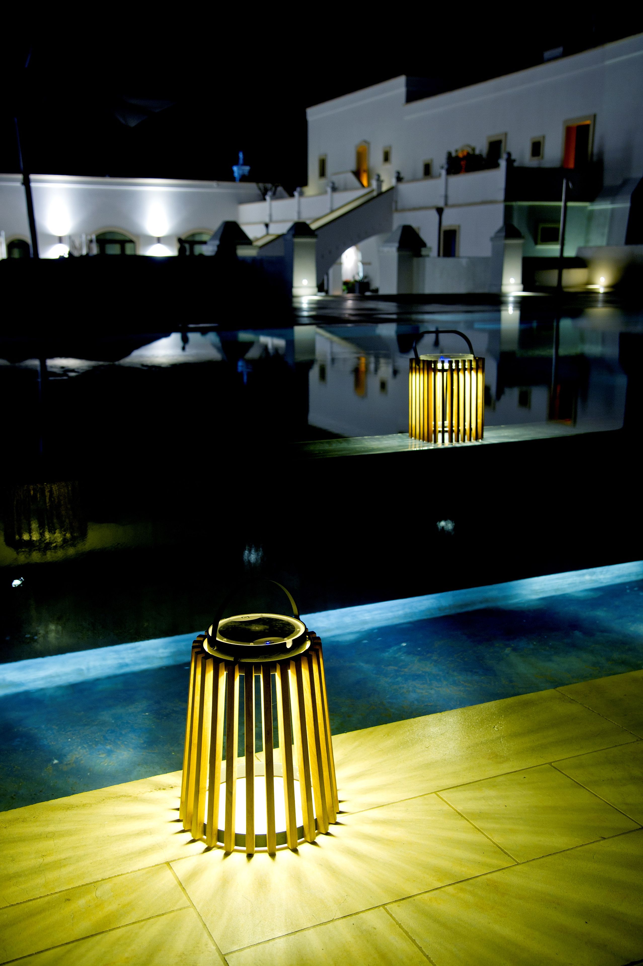 Фонарь на солнечной энергии из тикового дерева Unopiù Solare ARCH-00064043 - Вид №4