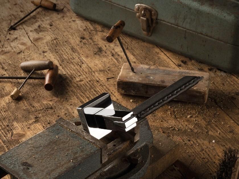 LINEA CALI' Ручка из хромированной латуни на пластине Slim pelle sun-id-1360705 - Вид №1