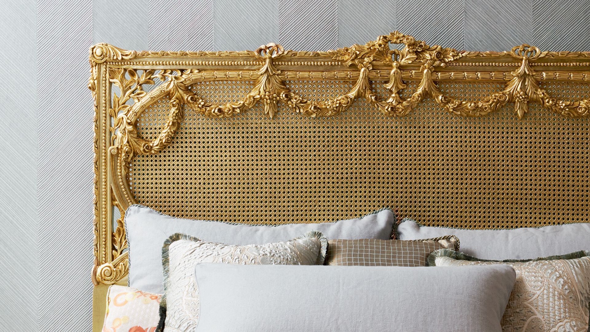 Резная кровать с Венской соломой ANGELO CAPPELLINI New Classic Interiors ARCH-00144215 - Вид №4