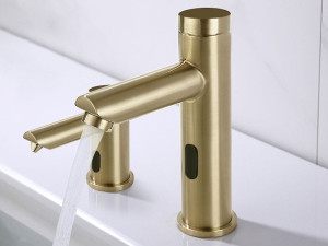 Диспенсер для мыла / смеситель для умывальника