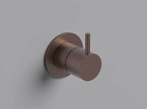 Латунный встраиваемый смеситель для душа с переключателем