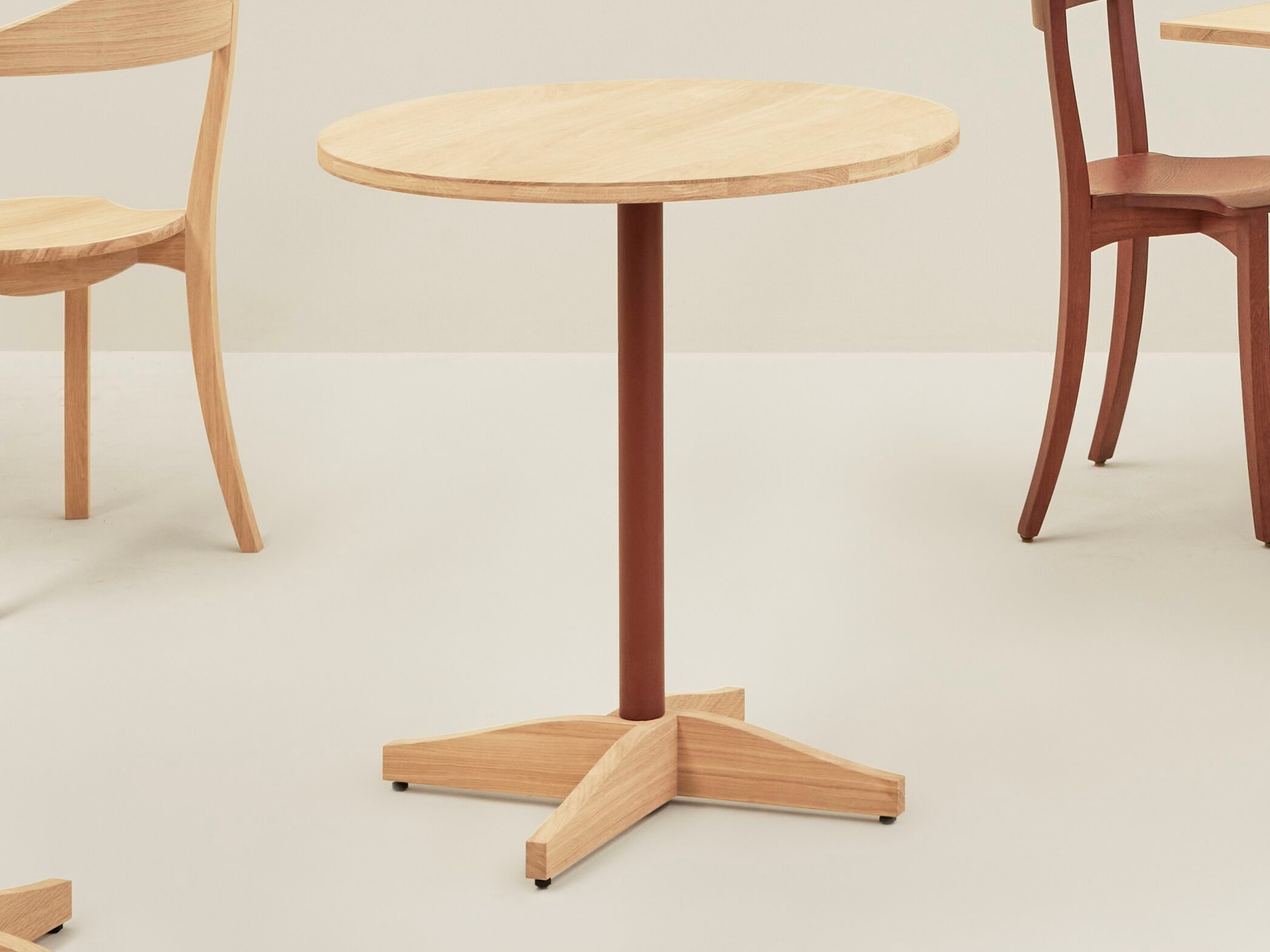 Круглый дубовый стол ALKI Bibolina ARCH-00125056