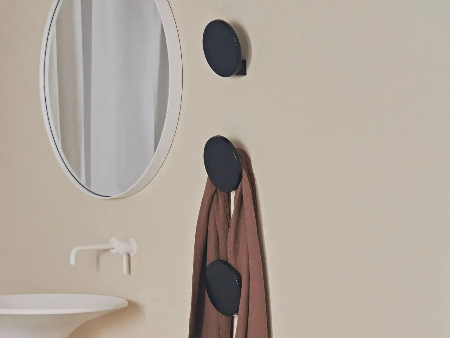 Настенный рециркулированный алюминиевый полотенцесушитель Tubes Elements ARCH-00031676