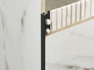 Алюминиевое соединение пола