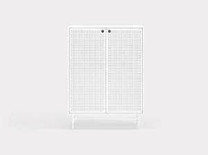 Шкаф из МДФ с распашными дверцами и ящиками