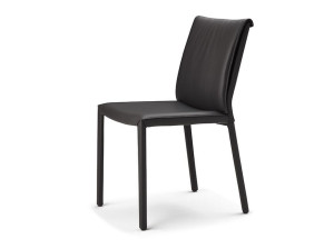 Кожаный стул