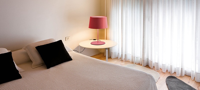 040594 Настольная лампа Vibia Warm