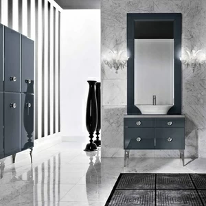 Комбинация ванной комнаты M04 в отделке VETRO extrachiaro zaffiro MILLDUE MAJESTIC